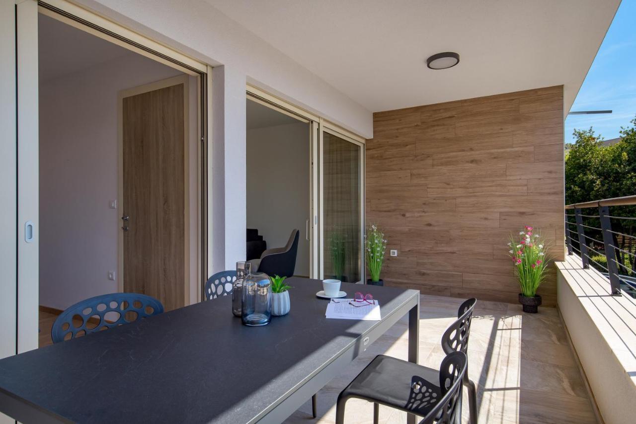 Apartment Val Pjescana Uvala Extérieur photo